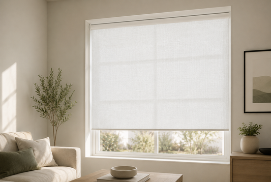 Light-filtering roller blind fabric in a bright living room